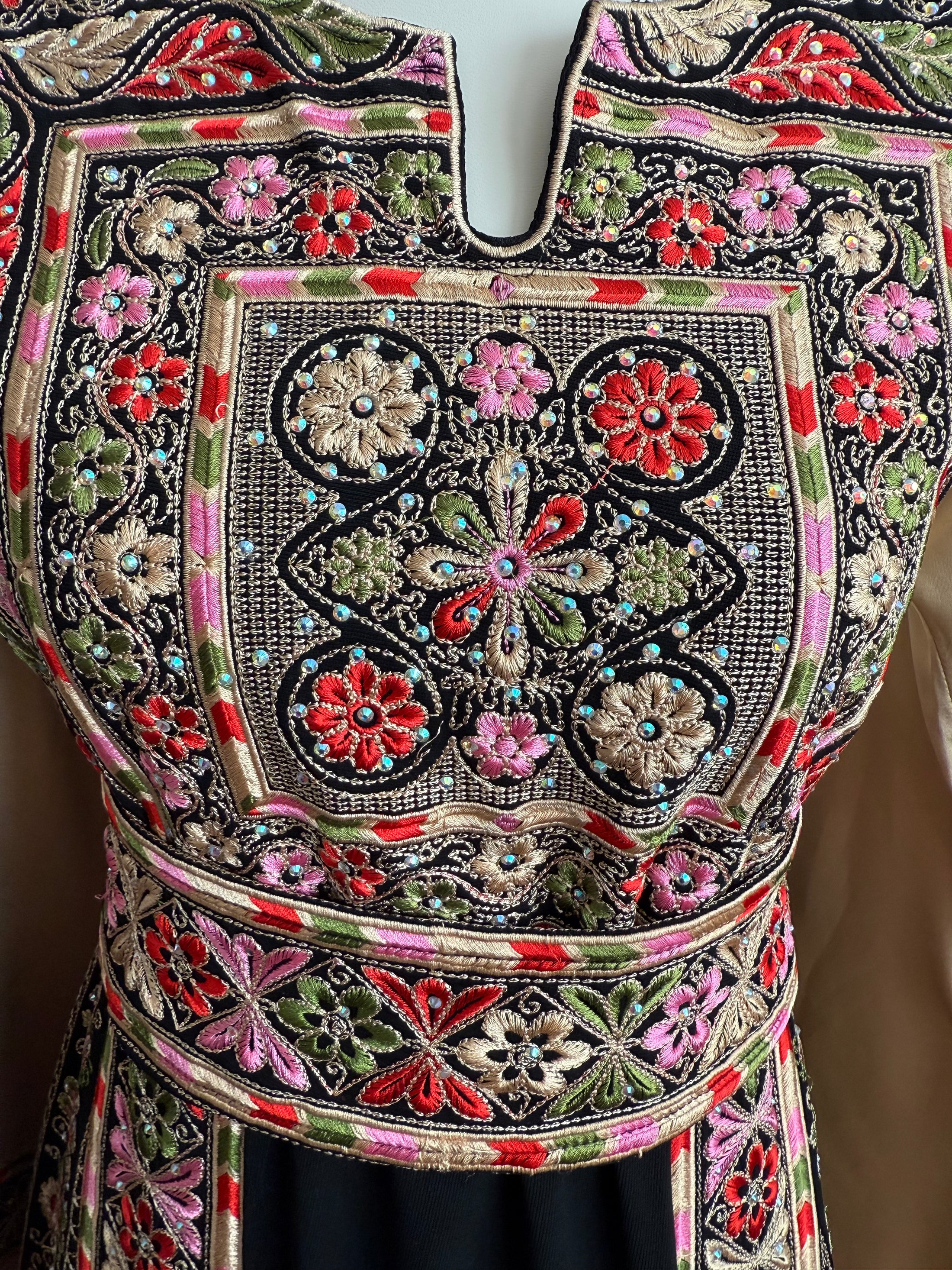 Black and Gold Satin Malaaka Thobe