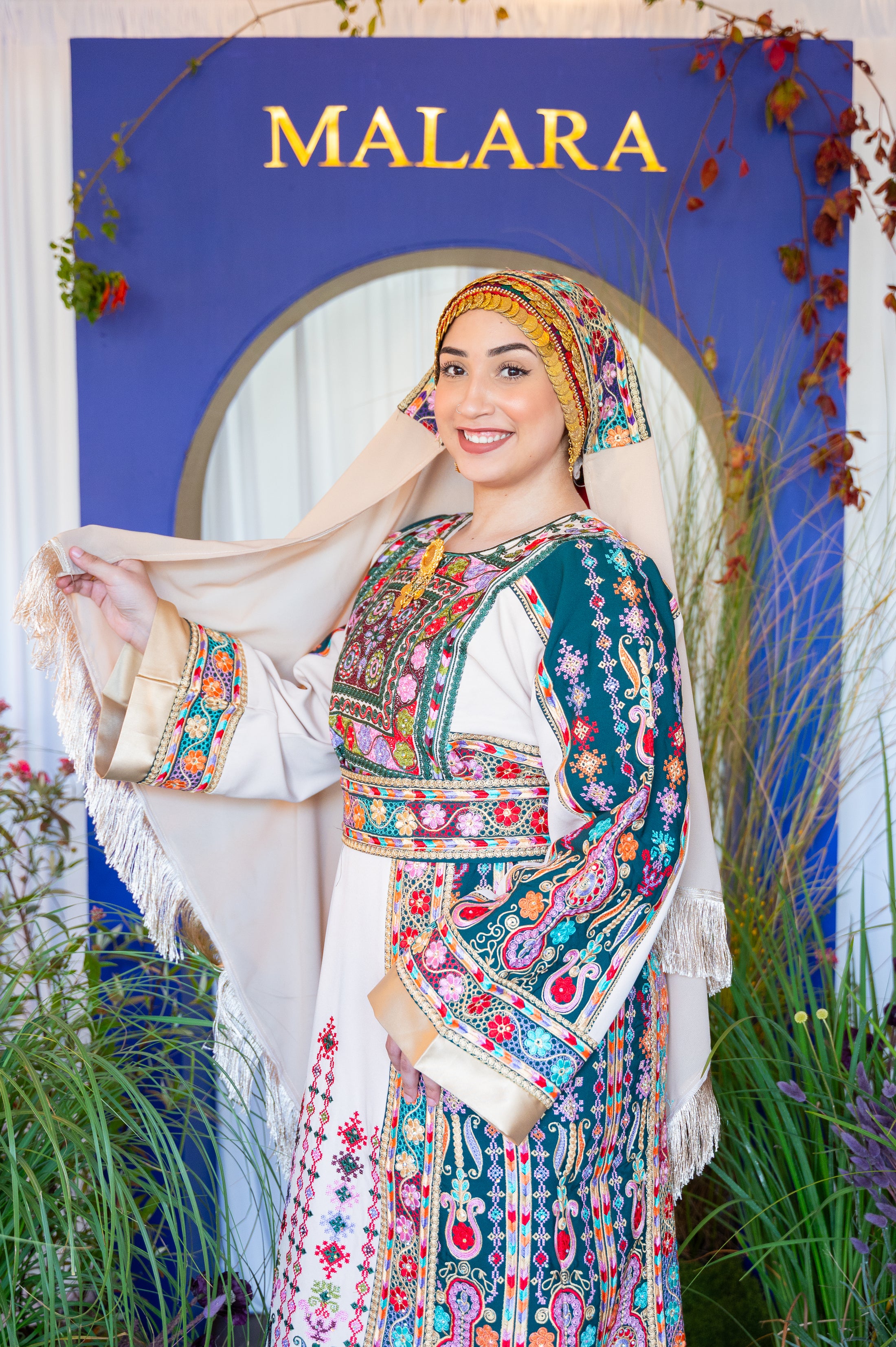 Dark Green and Cream Malaaka Thobe